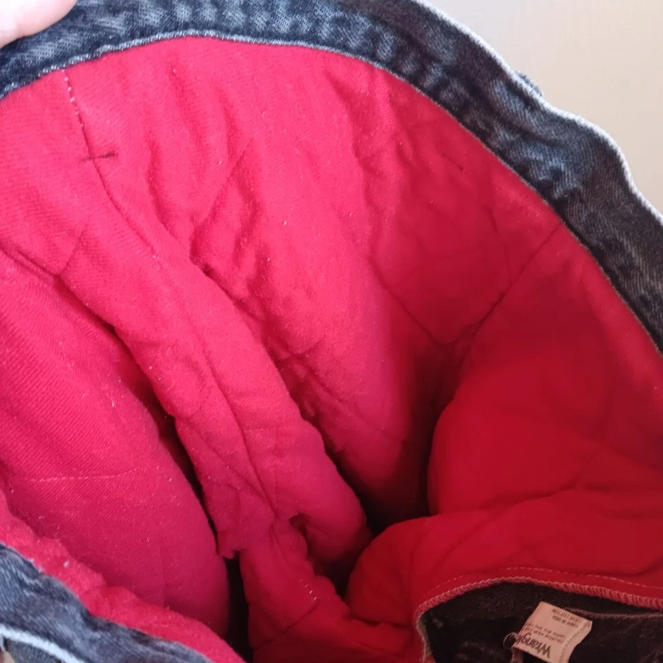 Vintage 32x30 Wrangler Mens Insulated Jeans Black Denim 100% Cotton USA Made - Image 3 of 4