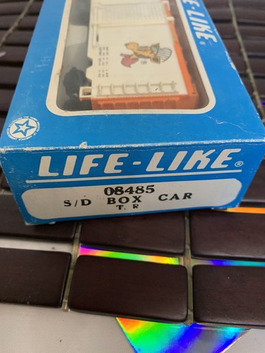 Vintage Life-Like HO Scale Model Train Toys R' Us box car With Box Doors - Bild 2 von 6