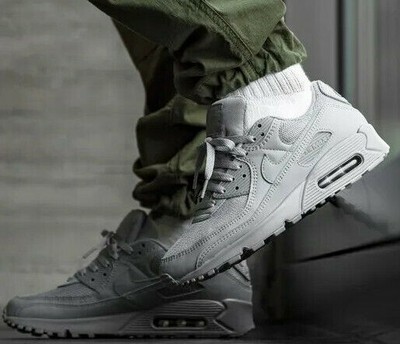 air max 90 triple grey