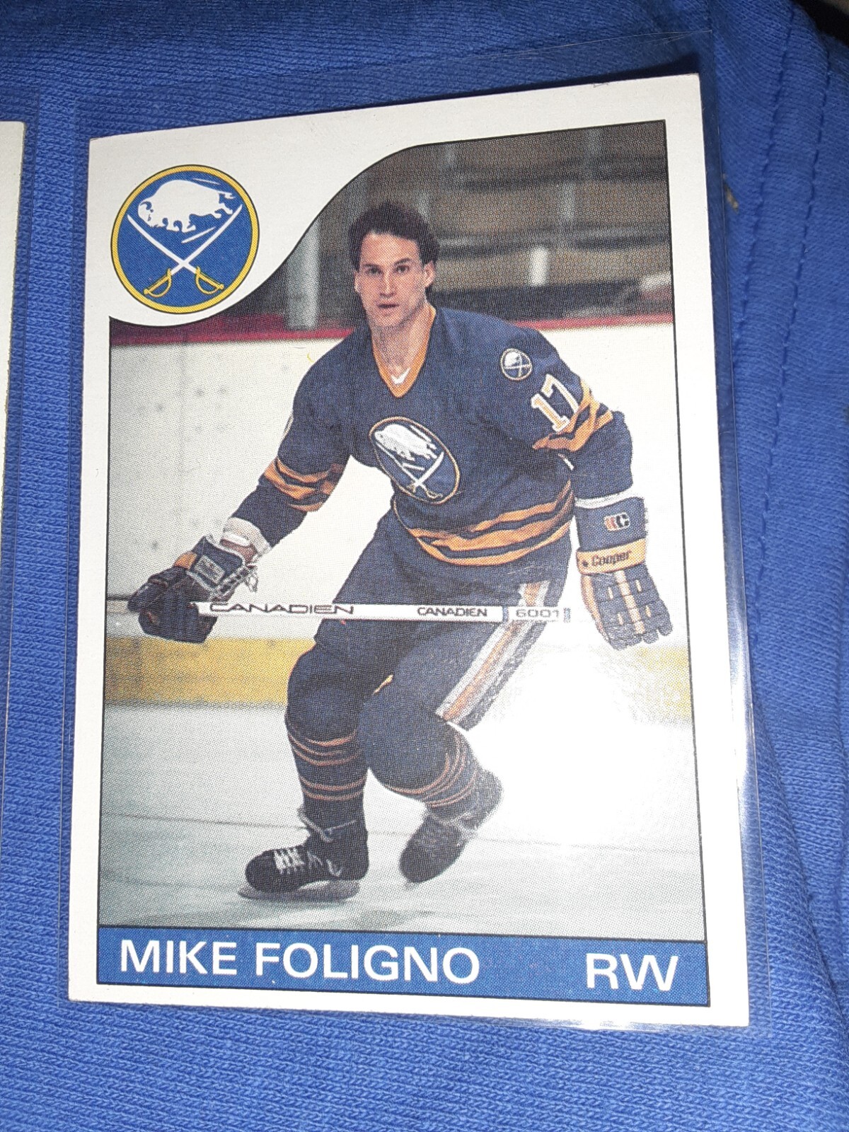 1985-86 Topps #17 Mike Foligno BUFFALO SABRES MVP HOF