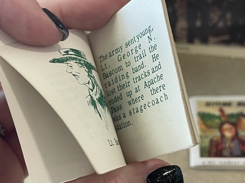 Mt. Hawley 1962 Native American Set Of 3 Miniature Books And VTG Post Card - Picture 6 of 12