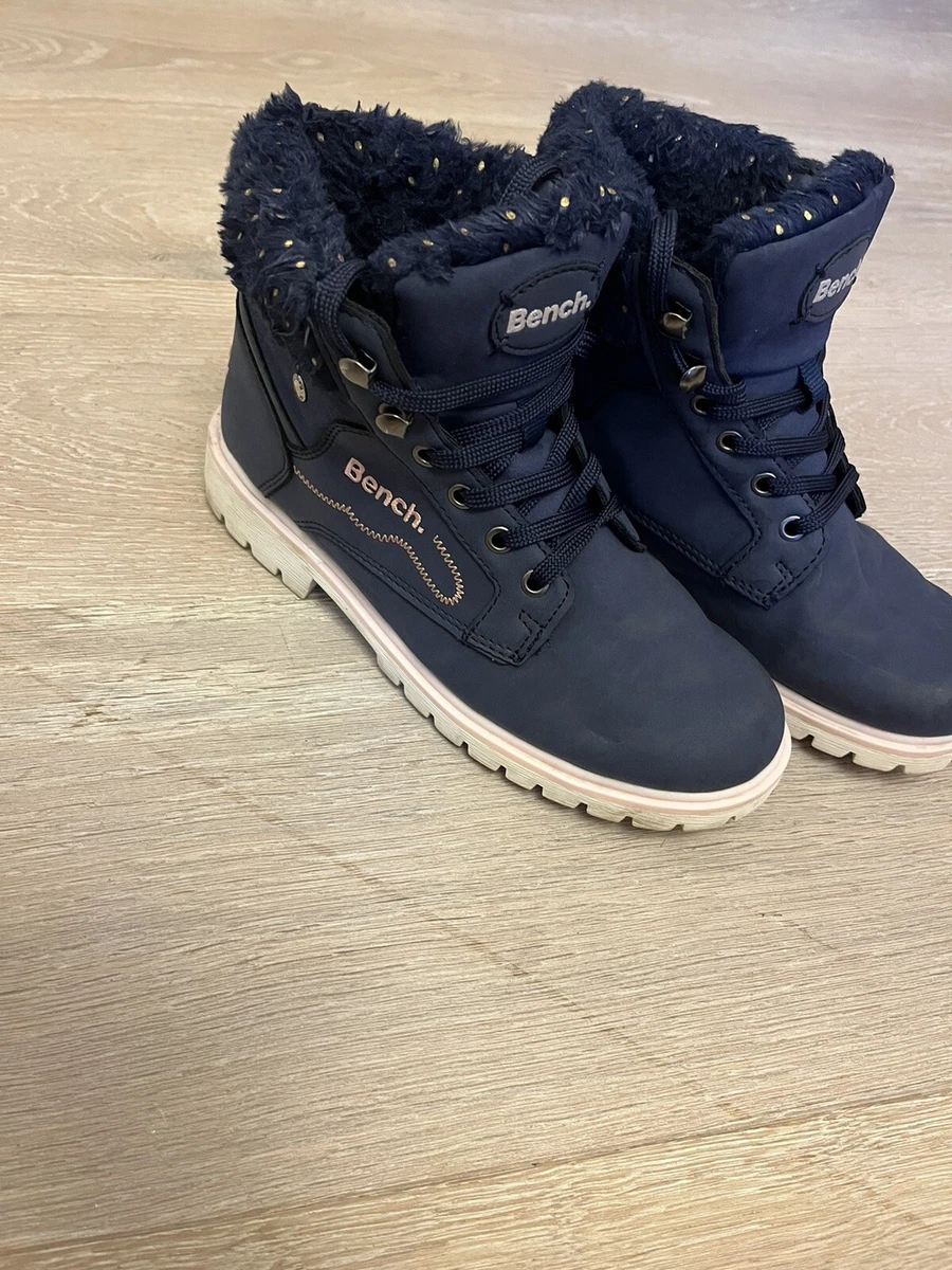 Bench top ladies boots