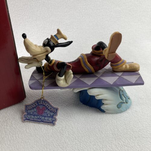 Disney Traditions Jim Shore Goofy Surfing Catch A Wave Figurine 4050414 Showcase - Picture 2 of 7