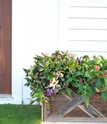 Farmhouse Deluxe 22.5 x 14.5 Decorative Planter Box Collar - Picture 2 of 22
