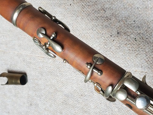 Nice, very old wooden Eb Clarinet. brown wood (flamed) unreadable maker. - Picture 14 of 22