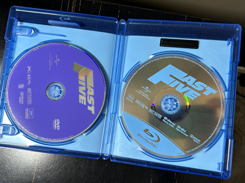 Fast Five Extended Edition (Blu Ray - DVD) Vin Diesel, Paul Walker, The Rock - Picture 2 of 3