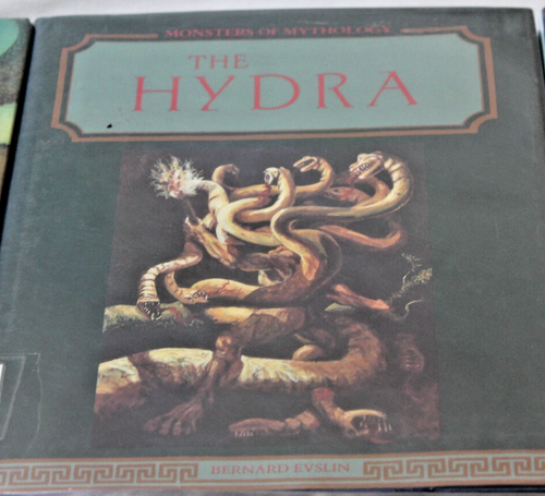 Set 16 Monsters of Mythology Vintage Hardcover books By Bernard Evslin - Foto 3 di 17