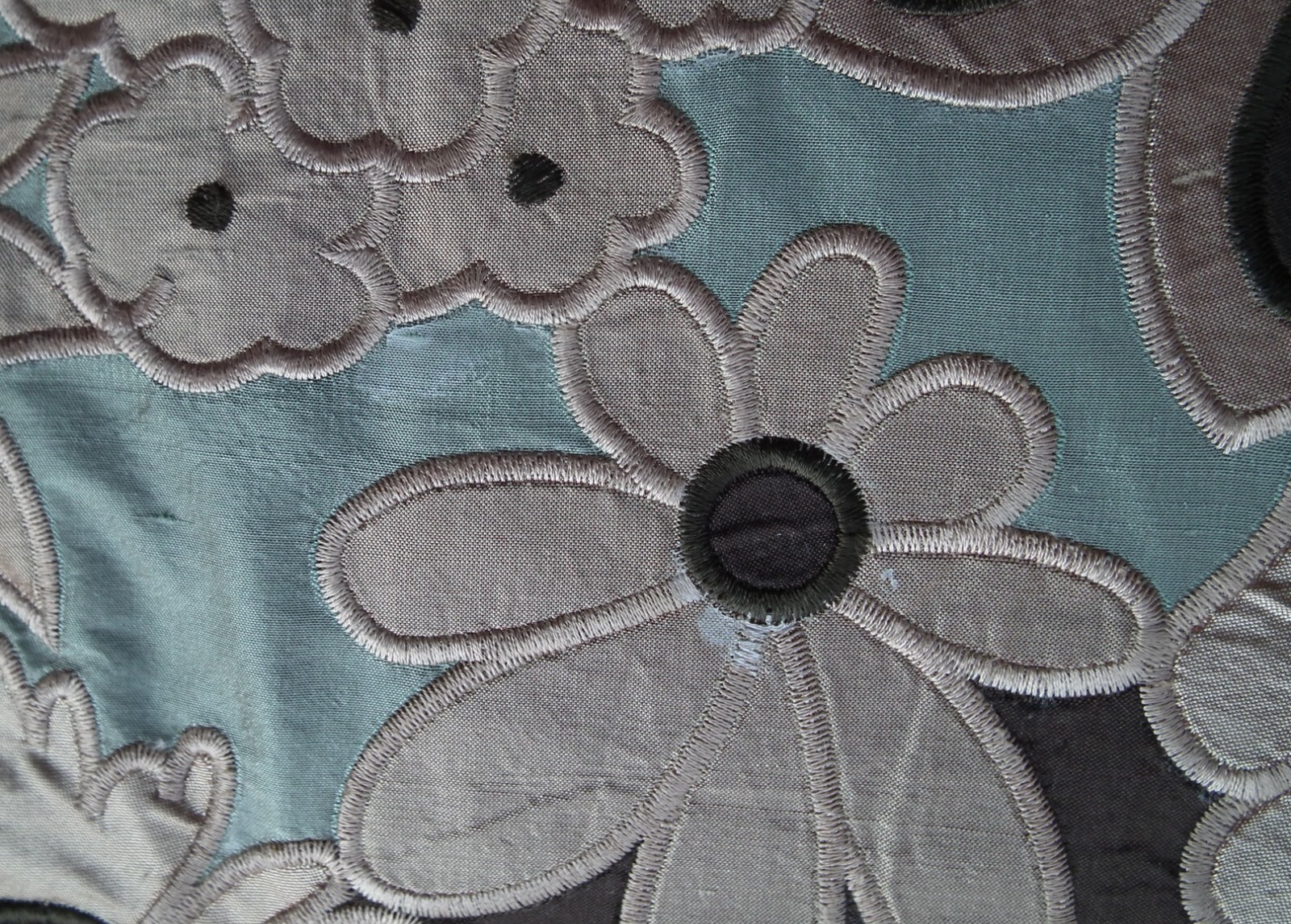 Picture 16 of 24