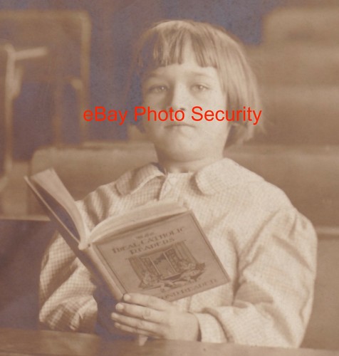 1900 FOTO CASA SCUOLA UNA STANZA ideale lettore cattolico libro studente parrocchiale - Foto 2 di 4