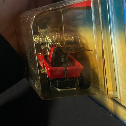 Hot Wheels Radio Flyer Wagon (1997) Mattel Red Die-Cast Toy Car #827 - Picture 5 of 6