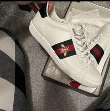 WOMEN'S GUCCI ACE SNEAKER WITH BEE