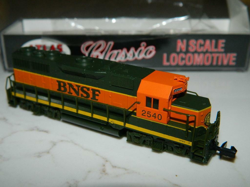 Atlas 46502 N Scale GP-35 BNSF Engine NOS NIB, C-9 Atlas 46502 N Scale GP-35 BNSF Engine NOS NIB, C-9