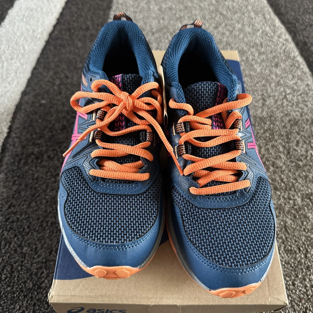 Boys asics size clearance 4