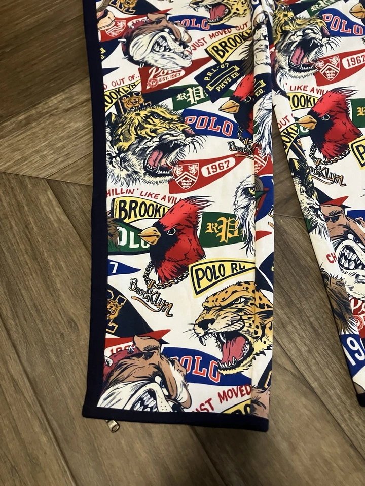 Pantalones deportivos Polo Ralph Lauren banderín universitario estampado mediano  Foto 3 de 4