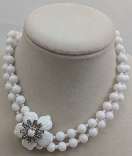 Vintage signed Miriam Haskell MILK GLASS NECKLACE in perfect condition 15"