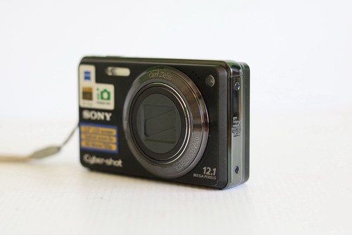 Sony Cybershot DSC-W290 Digital Compact Camera w/ 5x Optical Zoom - Picture 2 of 8