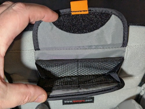 Lowepro Rezo 160 AW Black Nylon All-Weather Camera Bag - Picture 8 of 12