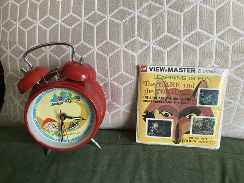 Vintage Aesop Fable Animated Tortoise & Hase Wecker + GAF View-Master Rollen