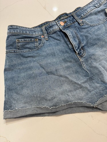 Women's High-Rise Rolled Cuff Jean Shorts - Wild Fable Size 17/R - Picture 5 of 6