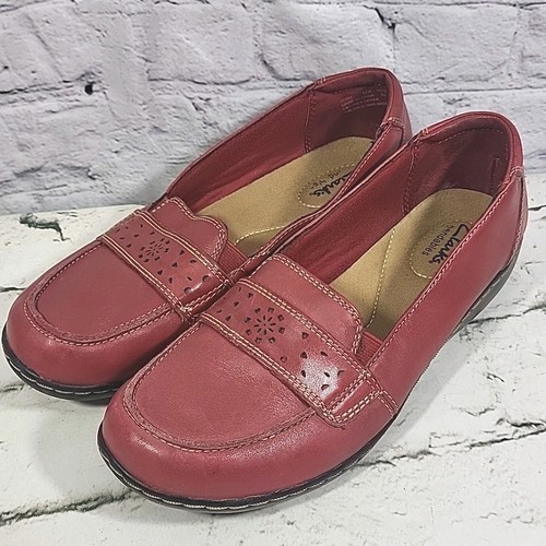 Clarks Bendables Leather Loafers Womens Shoes Red Eyelet Comfort Flats Size 9.5 - Picture 1 of 13