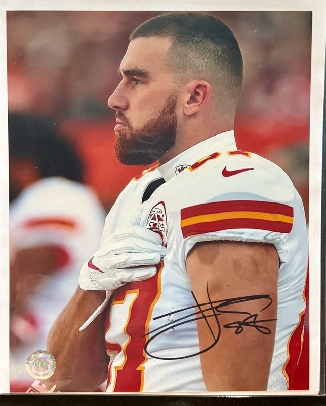 Travis Kelce 8x10 Signed with COA