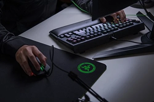 Razer BlackWidow Tournament Edition Chroma V2 GREEN SWITCH English array [Japan - Image 3 of 4