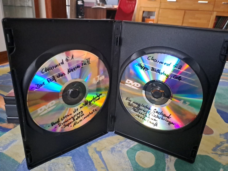 Charmed, zauberhafte Hexen DVD Serie komplett - Bild 4 von 4