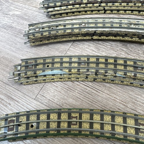Hornby Dublo 3-Schienen gebogenes Gleis - 3’ Durchmesser 17 Stück kleine Lasche Packung E - Bild 10 von 16