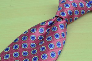 Ermenegildo-Zegna-Current-Pink-Blue-Geometic-Sateen-Silk-Tie-Made-Italy