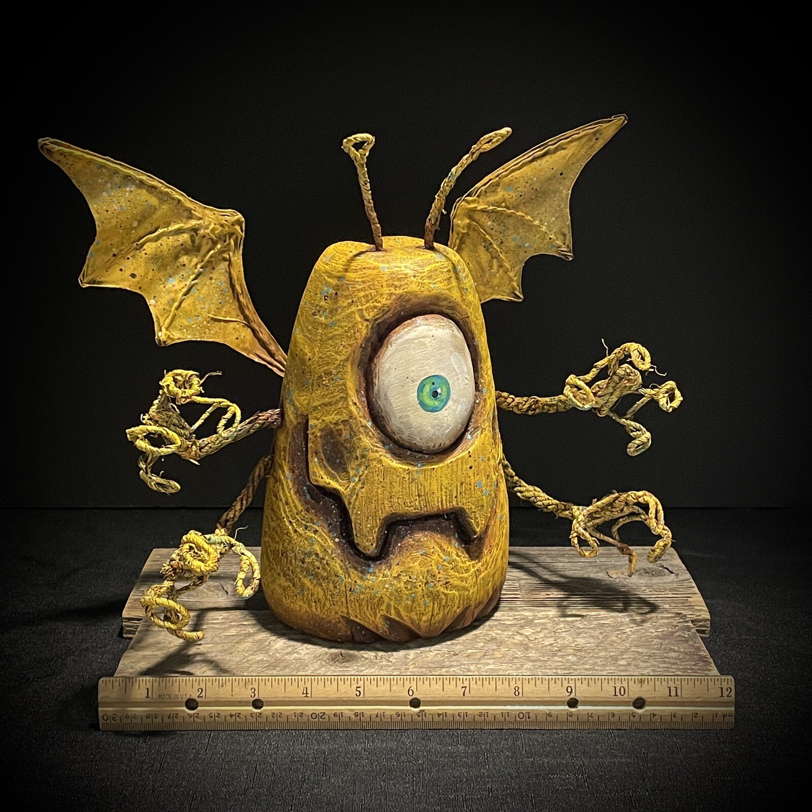 Wood Carving Alien Monster Wood Art Whimsical Art - Picture 4 of 9