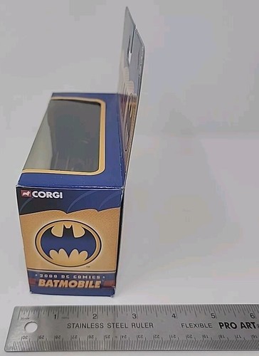 Corgi Batman DC Comics 2000 Batmobile BMBV1 1:43 Die Cast 2004 WB 77302 - 第 13/24 張圖片