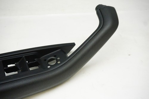 2017-2019 AUDI A4 Driver - Picture 4 of 5