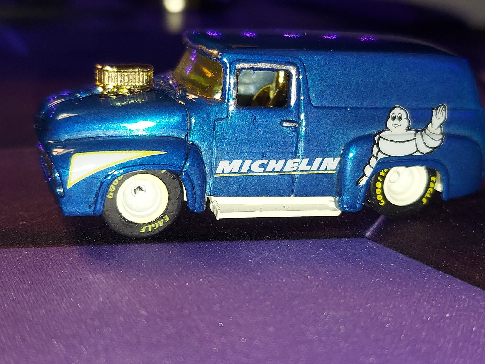 Picture 2 of 12