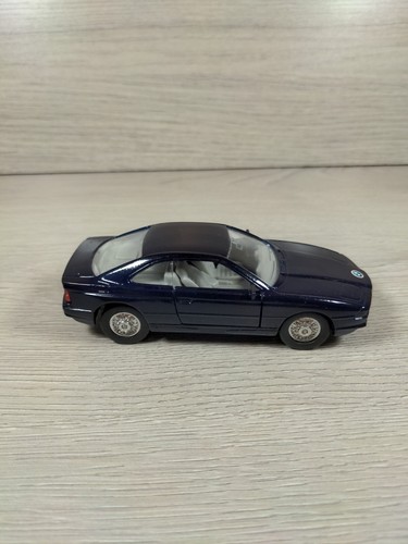 Shell Garage Sports Car Collection BMW 850 I Vintage Dicast Car - Picture 13 of 16