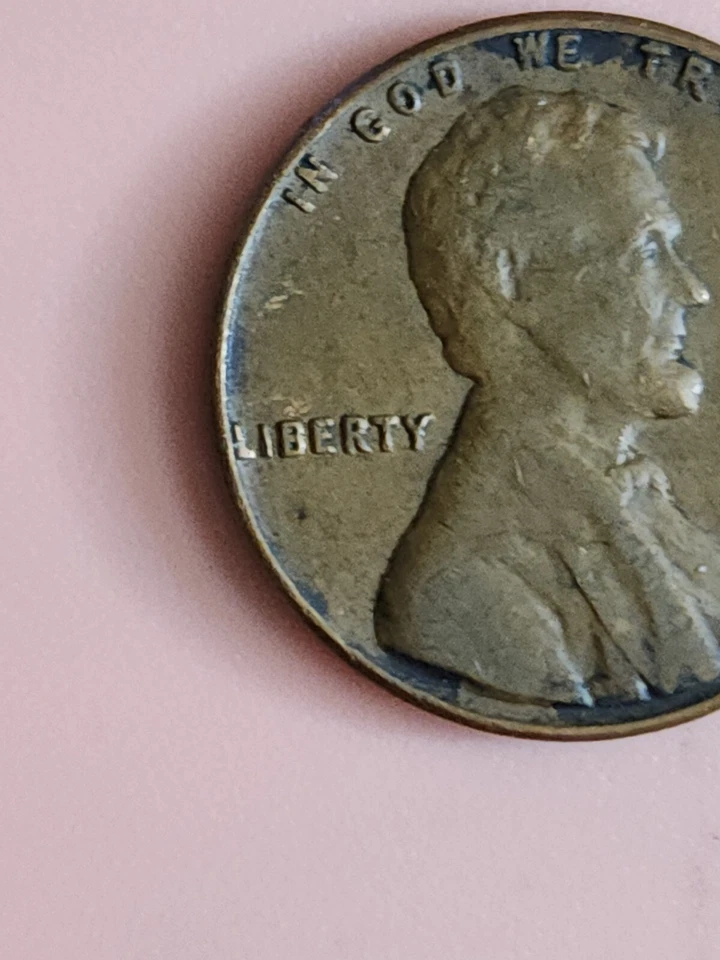 1963-D RD Lincoln Memorial Cent ***SUPER RARE*** Error Coin*** - Image 3 of 4