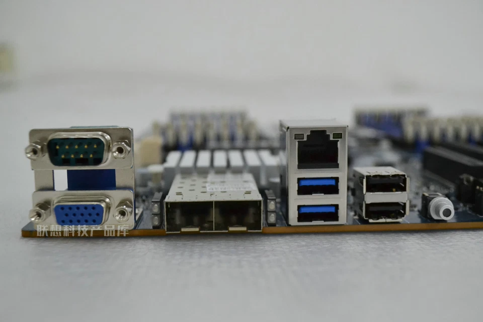 Gigabyte MZ31-AR0 E-ATX server matching I/O shield support AMD epyc7001/7002 cpu - Image 4 of 4