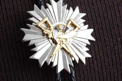 Shriners El Bekal Fred Sorsabal Potentate 1986 Bolo Tie California 1990 Rare  - Picture 1 of 4