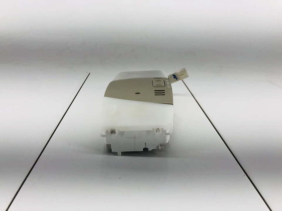 08-15 NISSAN ROGUE DELANTERA SUPERIOR CONSOLA SUPERIOR TECHO DOMO LUZ LÁMPARA OEM Foto 3 de 4