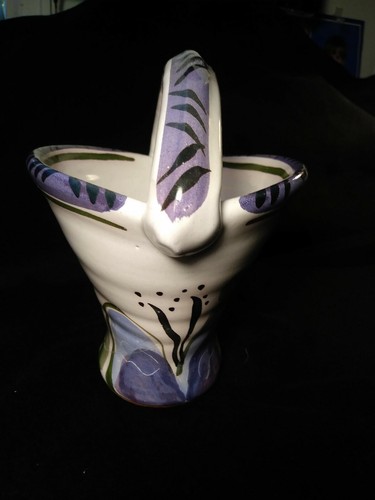 Oval Shaped Handmade Art Pottery Handled Basket signed 8" x 7.5" - - Picture 4 of 9