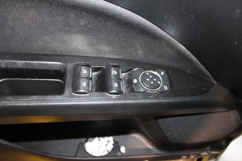 2018 Ford Fusion Front Left Driver Door Trim Panel Black OEM Used 381684 Foto 2 de 4