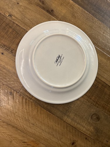 Williamsburg VA Christiana Campbell's Tavern 9 5/8" Blue Squirrel Dinner Plate - Picture 4 of 4
