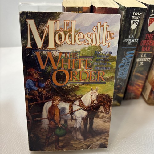 Lot 10 SAGA of RECLUCE Books L.E. Modesitt, Jr. L E Paperback 1, 4 6-9 11-13, 15 - Imagen 12 de 20