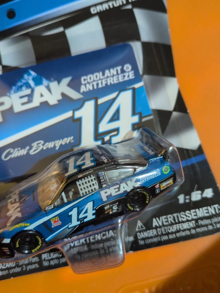 #14 Clint Bowyer Nascar Authentics 2019 Wave 4 4 Diecast 1:64 Scale Peak Coolant - Image 4 of 4