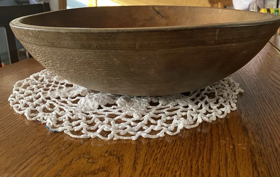 Antiguo cuenco de masa de madera torneado primitivo 15,25” X 13” Foto 2 de 4