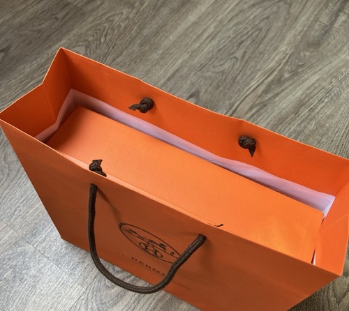 Hermes Orange Box 29 x 23 x 7 cm mit beigem Staubbeutel 32 x 24 cm & Papier Geschenktüte - Bild 17 von 18