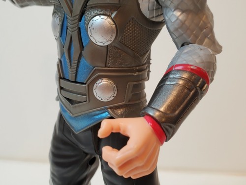 2011 Hasbro THOR Marvel Talking Lights Figure With Hammer 10" Inch TESTED WORKS! - Picture 7 of 8