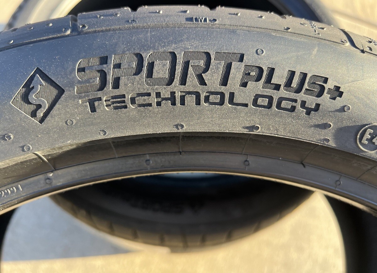 TWO NEW 275/35ZR19 Continental ExtremeContact Sport 02 Tires