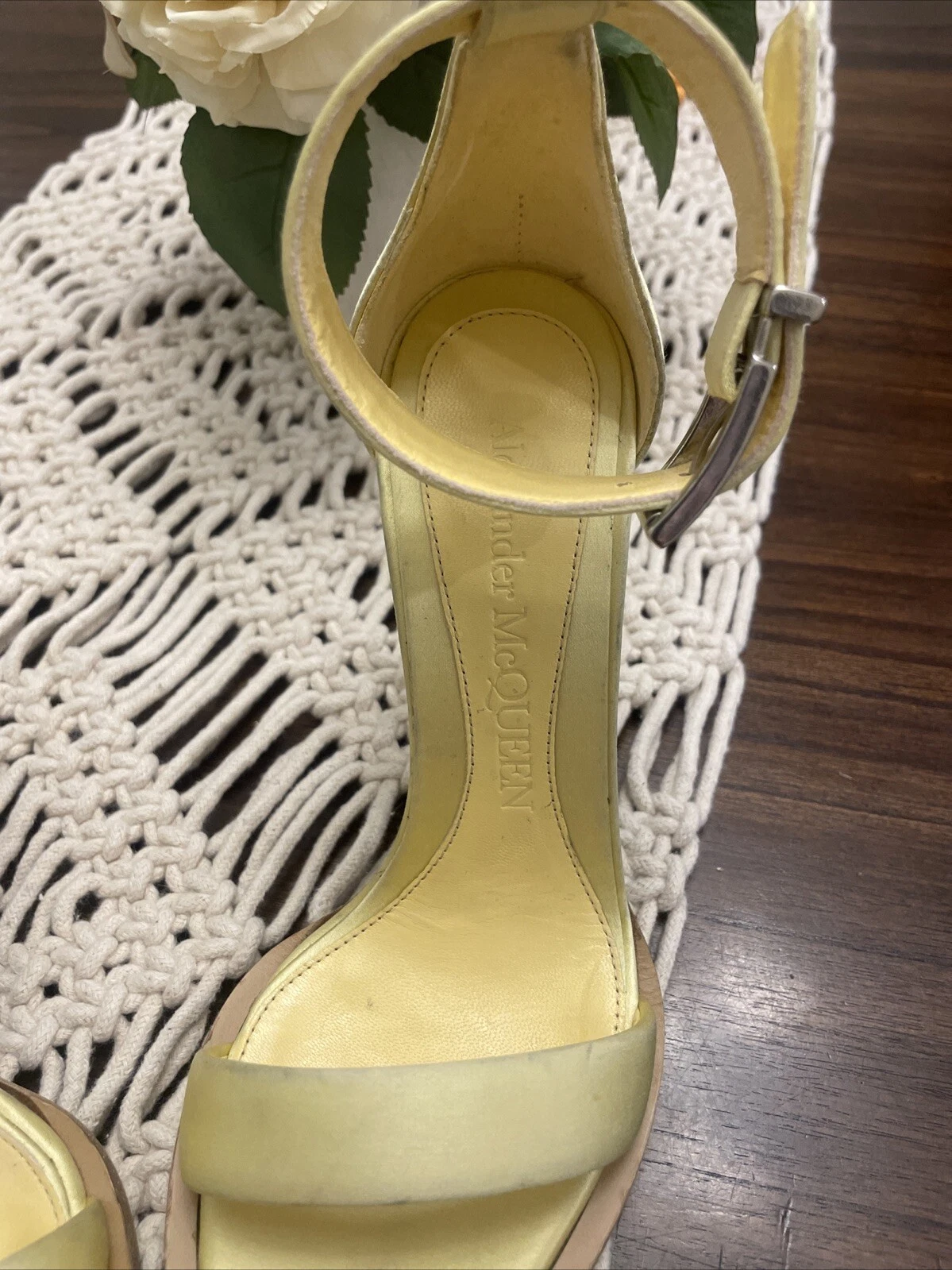 Alexander McQueen cinturino alla caviglia tacco a spillo taglia 35 5 us