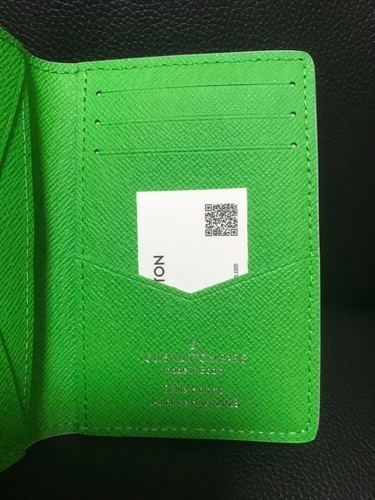 Louis Vuitton Monograma LV Retrato Bolsillo Organizador Cartera Sin Usar M82575 - Imagen 4 de 6