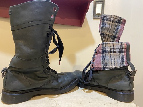 Dr. Martens Triumph 12-Eye Foldover Green Leather Combat Boots Womens Size 10 - Picture 18 of 24